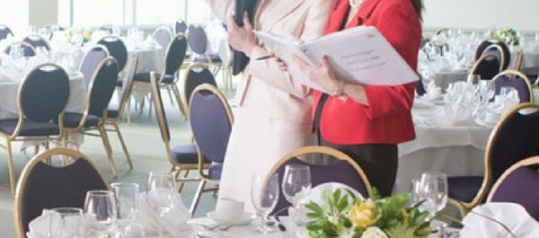 How to Become an Event Planner